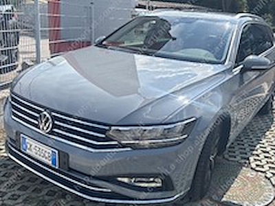 Volkswagen passat SW PC var. 2.0 -