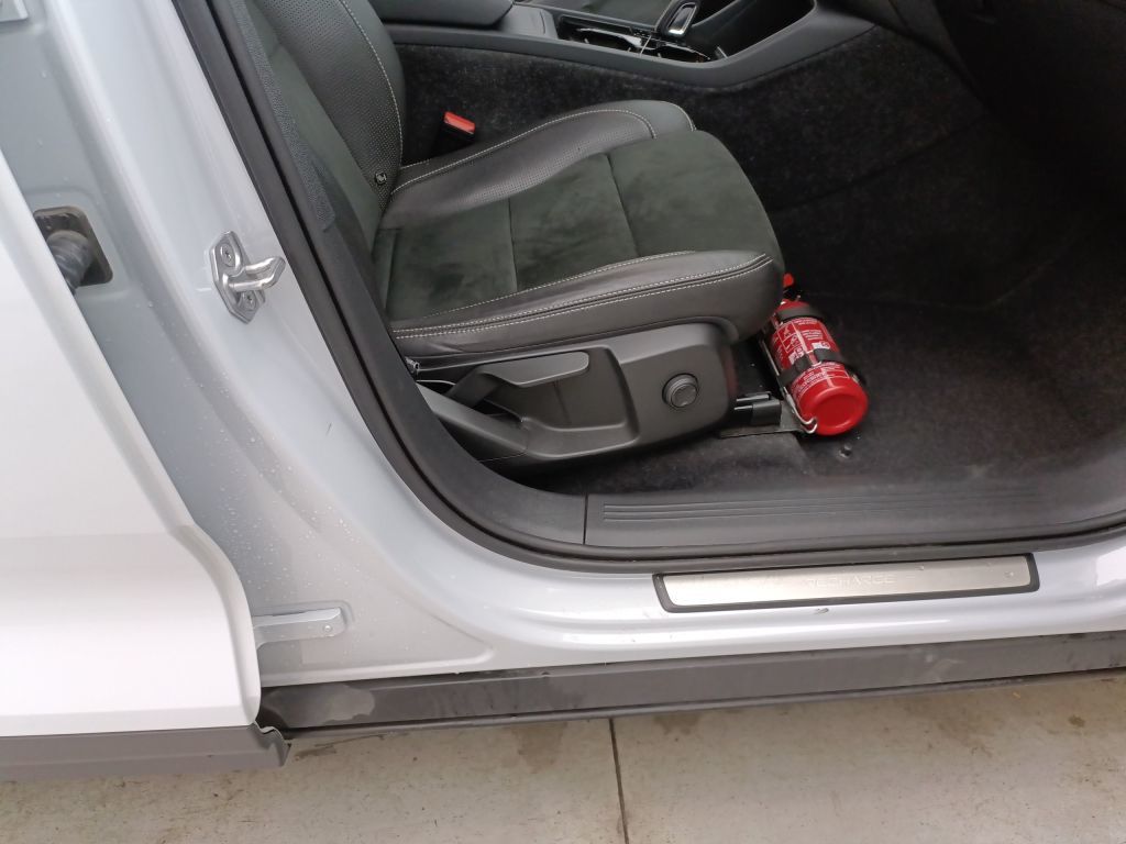 Volvo E-xc40 E-XC40 78 KWH AWD RECHARGE TWIN PLUS (300 KW), 2021
