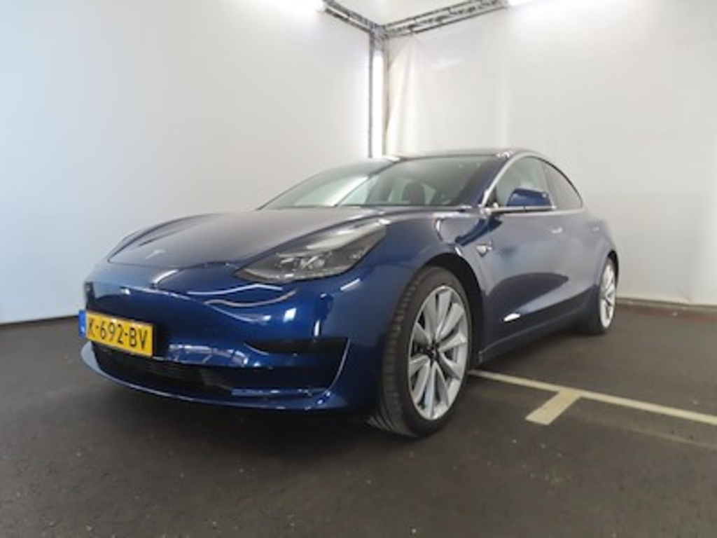 Tesla Model 3 Standard Range Plus RWD 4d