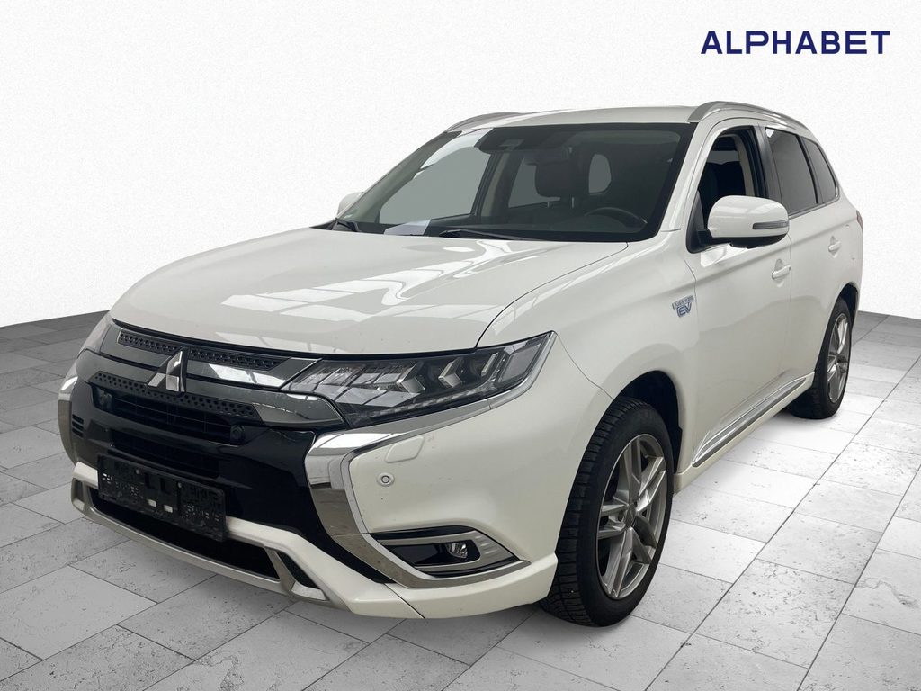 Mitsubishi Outlander 2.4 4WD Plug-In Hybrid Plus, 2021