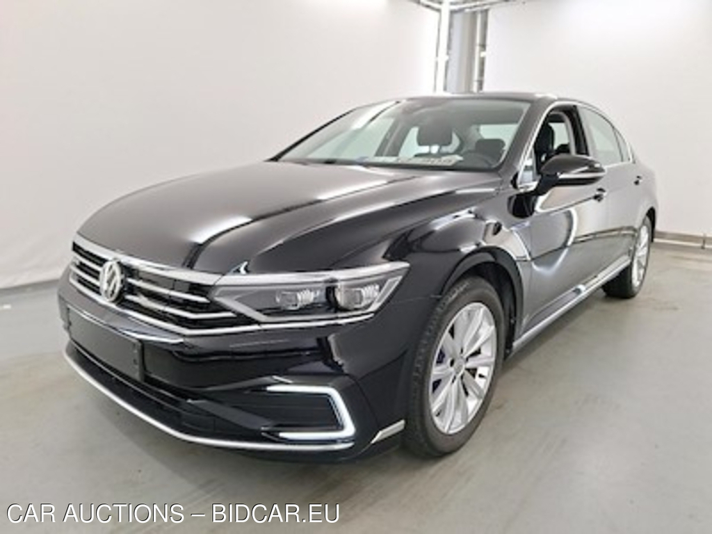Volkswagen Passat 1.4 TSI GTE BUSINESS DSG