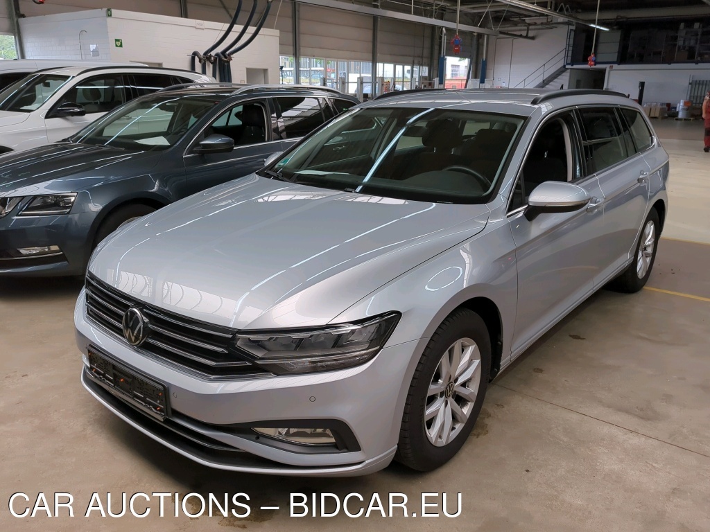 Volkswagen Passat VARIANT 2.0 TDI SCR DSG Business, 2022