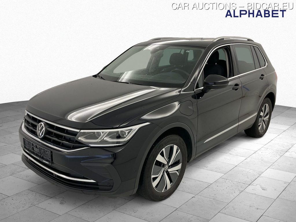 Volkswagen Tiguan 1.4 eHybrid OPF DSG Life, 2022