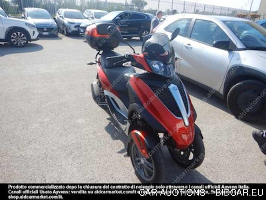 Piaggio mp3 yourban 300 LT motociclo -
