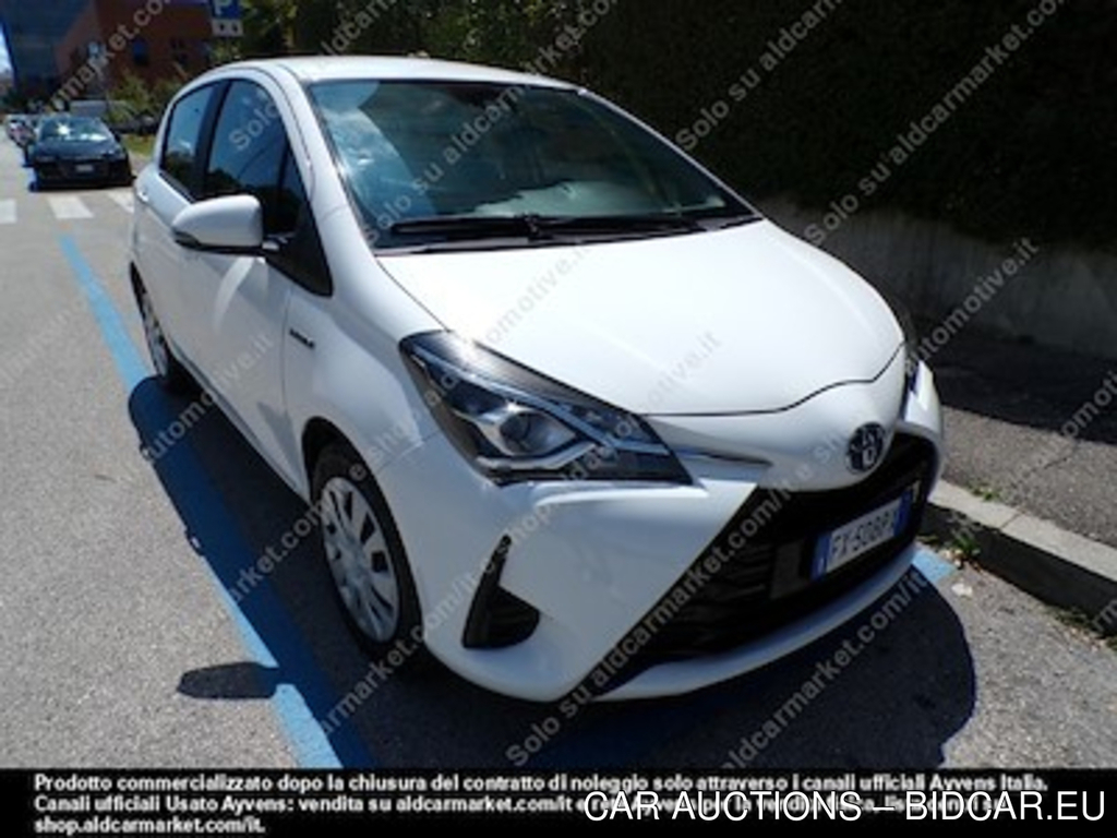 Toyota yaris 1.5 hybrid cool my18 -