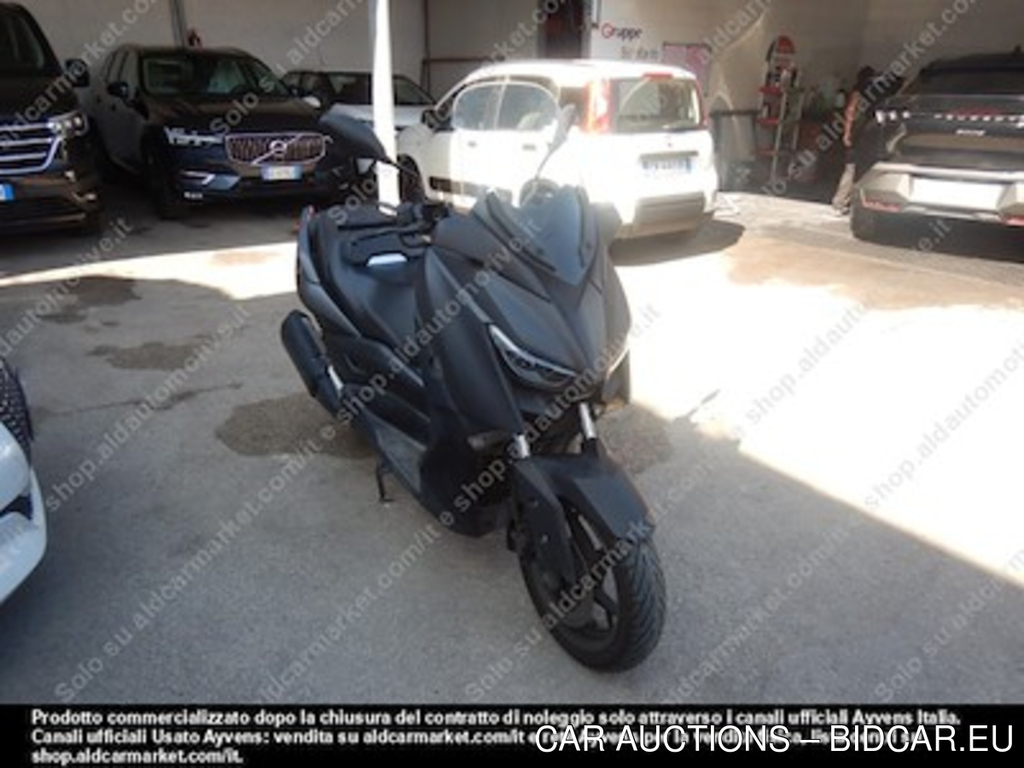 YAMAHA xmax 300 abs motociclo euro -