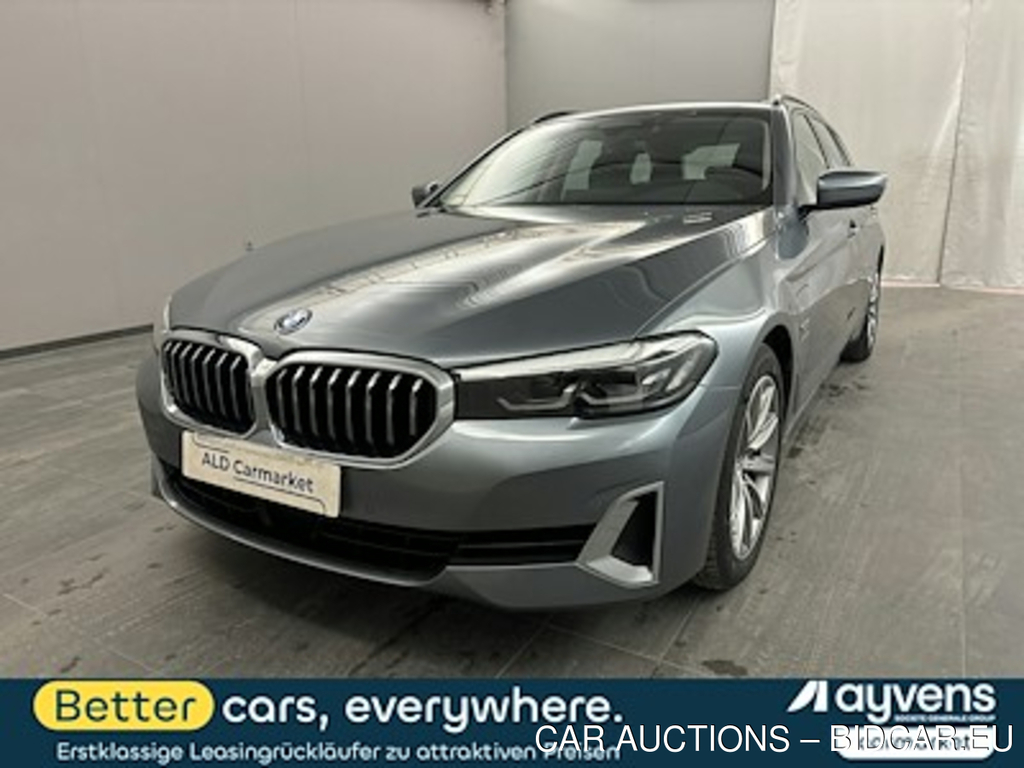 BMW 5er BMW 530e Touring Aut. Luxury Line Kombi, 5-turig, Automatik, 8-Gang