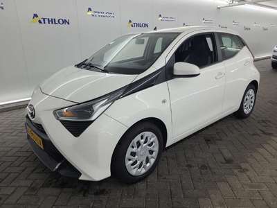 Toyota Aygo 1.0 VVT-I X-PLAY 5D 53KW, 2021