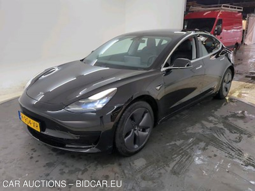 Tesla Model 3 Standard Range Plus RWD