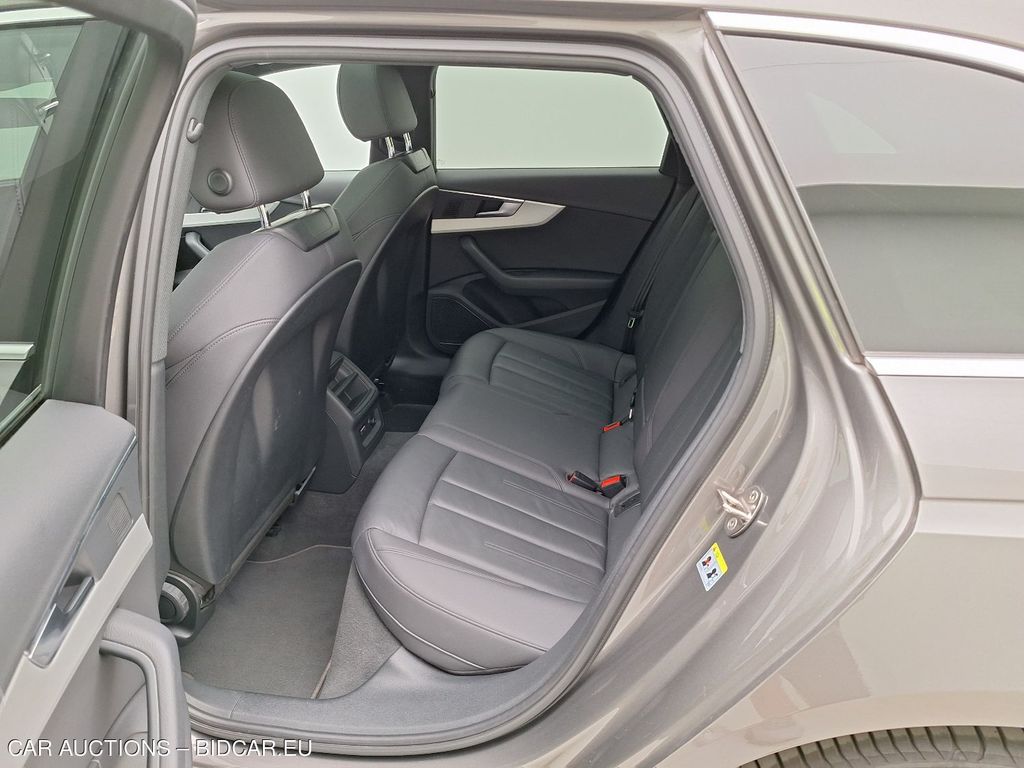 Audi A4 avant diesel - 2020 A4 AVANT 30 TDI BUSINESS EDITION S TRONIC (EU6AP), 2021