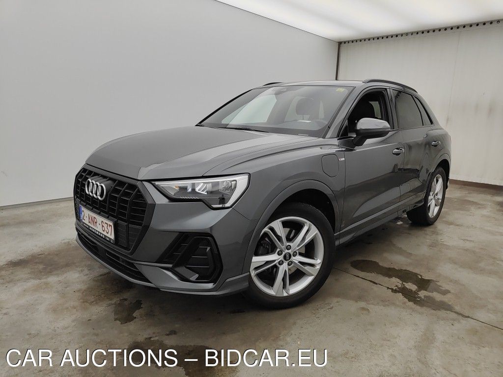 Audi Q3 - 2019 Q3 45 TFSIE PHEV S LINE S TRONIC (180 KW), 2021