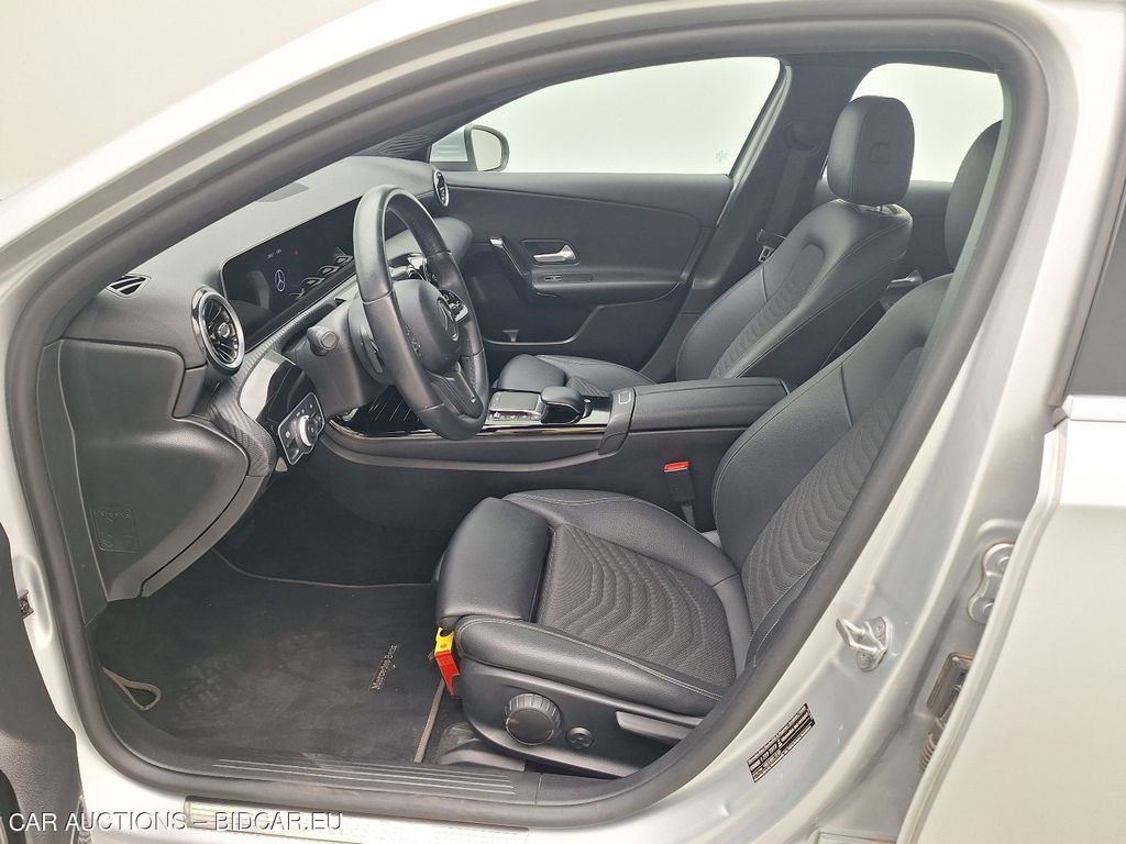 Mercedes-Benz Classe a sedan diesel (v177) A 180 D, 2020