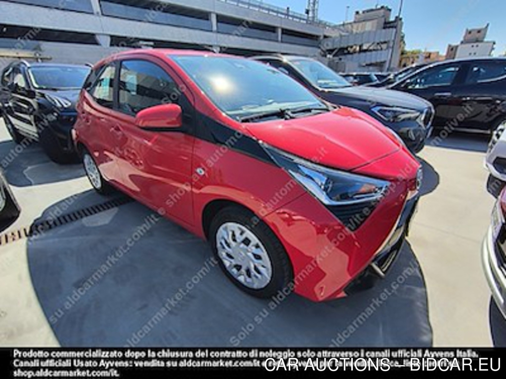 Toyota aygo connect 1.0 vvt-i x-cool -