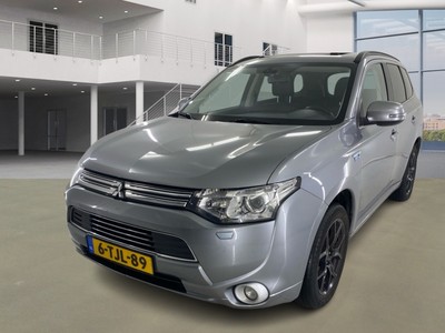 Mitsubishi Outlander 2.0 PHEV INSTYLE 4WD, 2014
