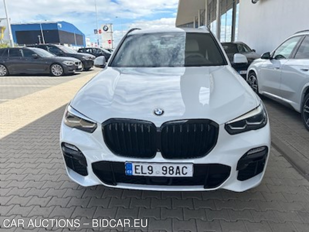 BMW X5 3.0 xDrive45e AT