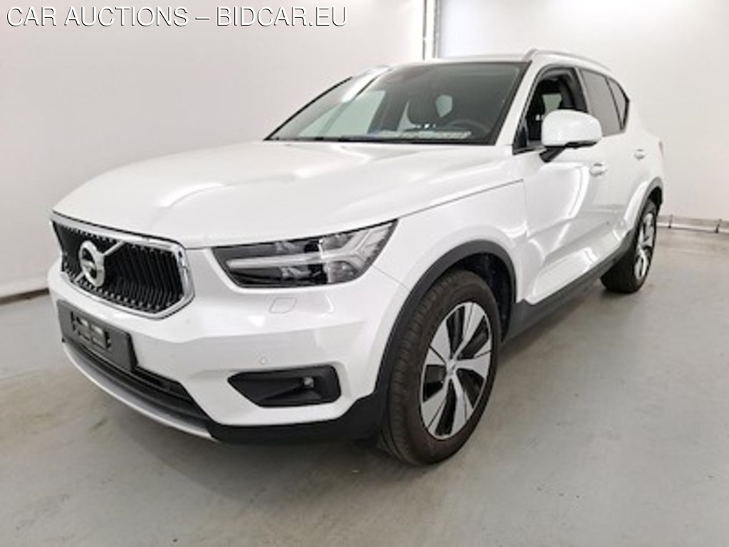 Volvo XC40 1.5 T3 Momentum Pro Light Lounge IntelliSafe Surround