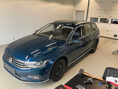Volkswagen PASSAT 2.0 TDI 150 SCR ELEGANCE PLUS DSG VARIANt UA!