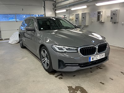 BMW 5-serie 530e Touring Connected Edit Panorama H/K Skinn HuD 360 Kamera Drag ACC