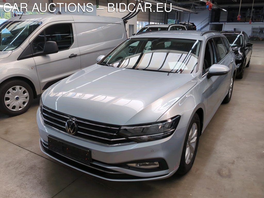 Volkswagen Passat VARIANT 2.0 TDI SCR DSG Business, 2022