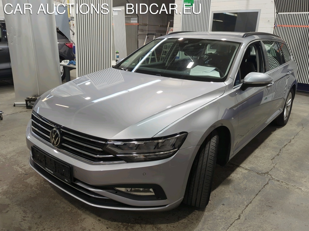 Volkswagen Passat VARIANT 2.0 TDI SCR DSG Business, 2020