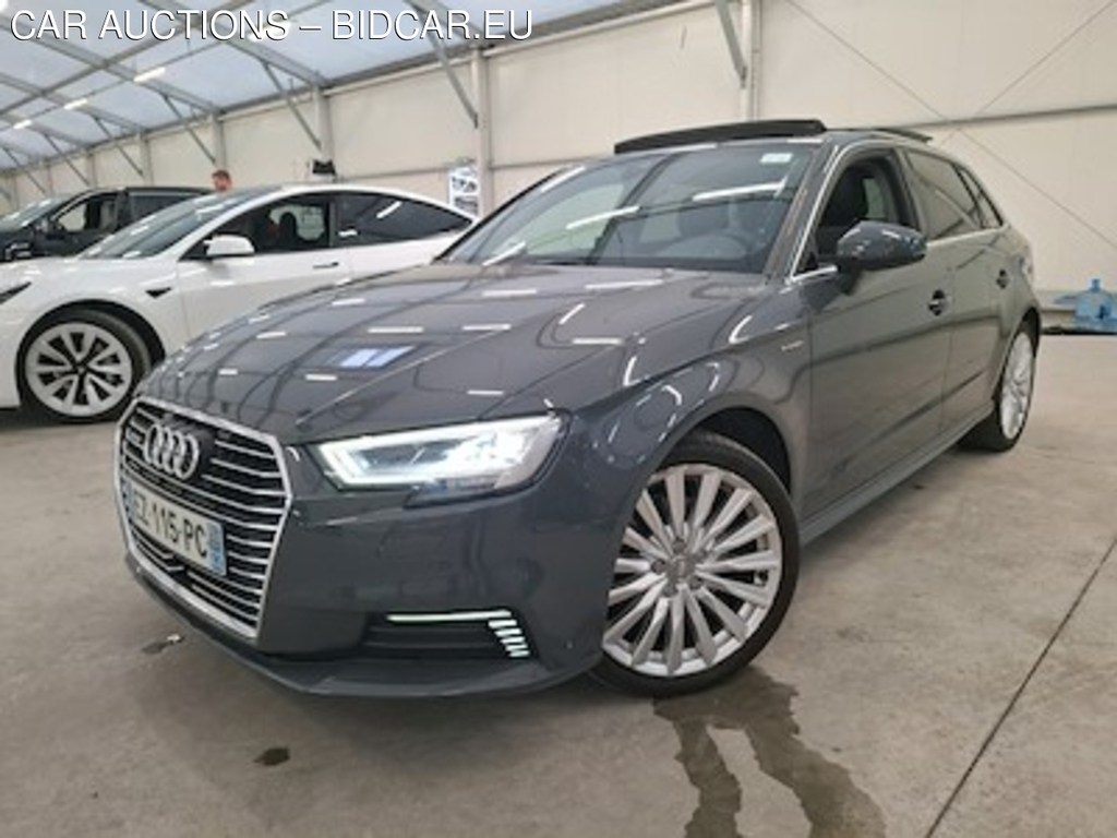 Audi A3 A3 Sportback 1.4 TFSI 204ch e-tron Design luxe S tronic 6