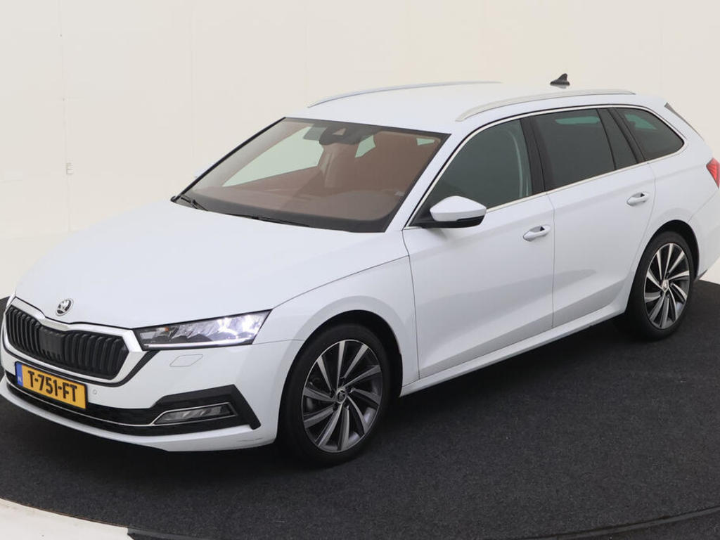 Skoda Octavia combi 1.5 TSI 150PK DSG BUSINESS EDITION PLUS TREKHAAK, 2023