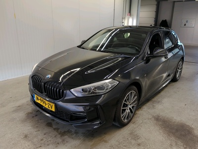 BMW 118 iA 103kW, 2022