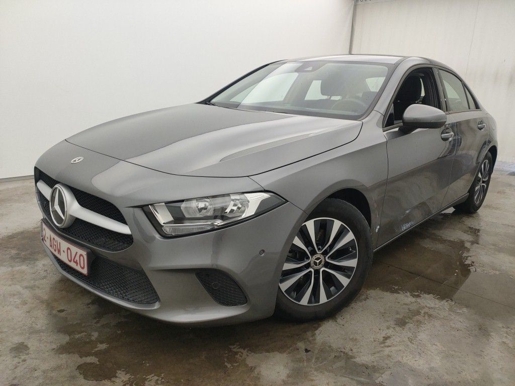 Mercedes-Benz Classe a sedan (v177) A 180 BUSINESS SOLUTION ESSENTIAL, 2021