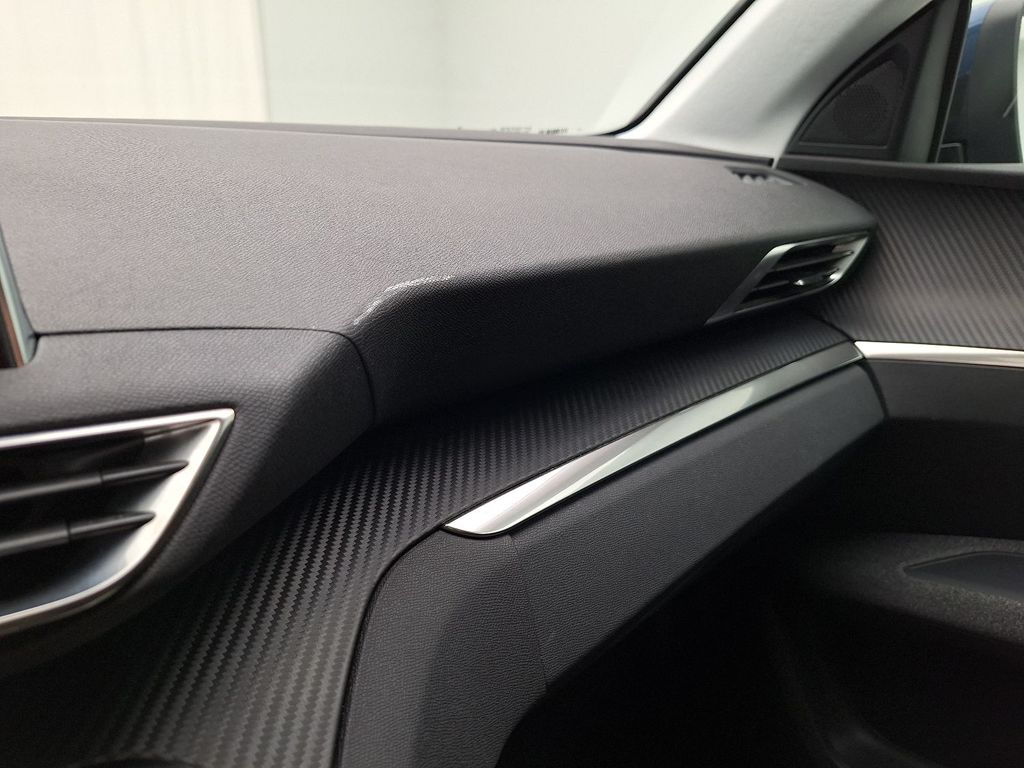 Peugeot 5008 - 2021 5008 1.2 PURETECH ACTIVE PACK, 2021
