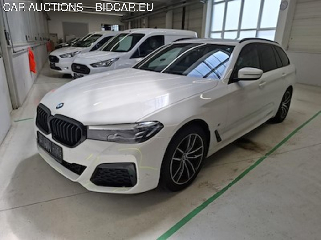 BMW Series 5 520d A xDrive Touring 140KW