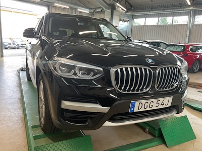 BMW X3 xDrive30e Connected Edition Drag Kamera