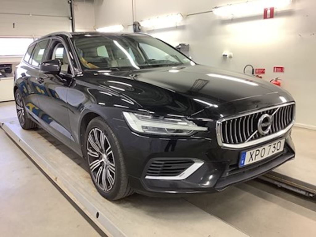 Volvo V60 T8 TE AWD Inscription Navi Pro Panorama Skinn Drag
