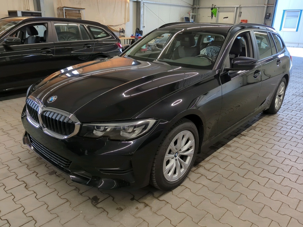 BMW 318D TOURING AUT. Advantage, 2021
