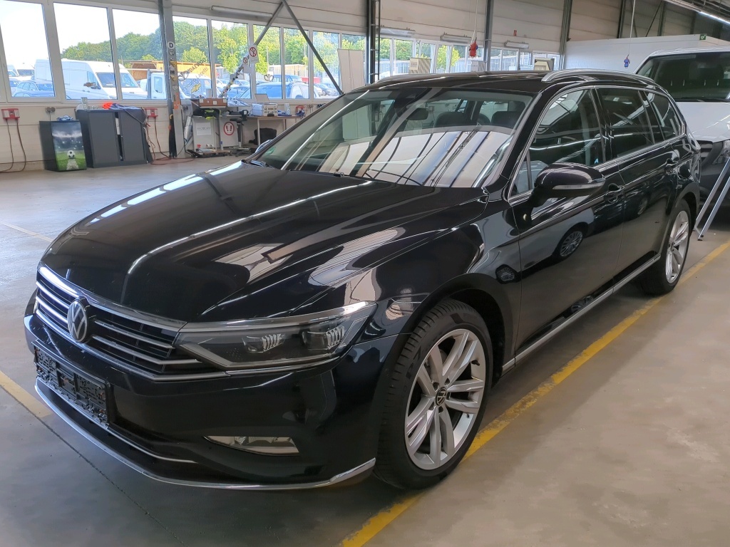 Volkswagen Passat VARIANT 2.0 TDI SCR DSG Elegance, 2022