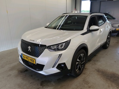 Peugeot 2008 1.2 PureTech 74kW Blue Lease Allure, 2021