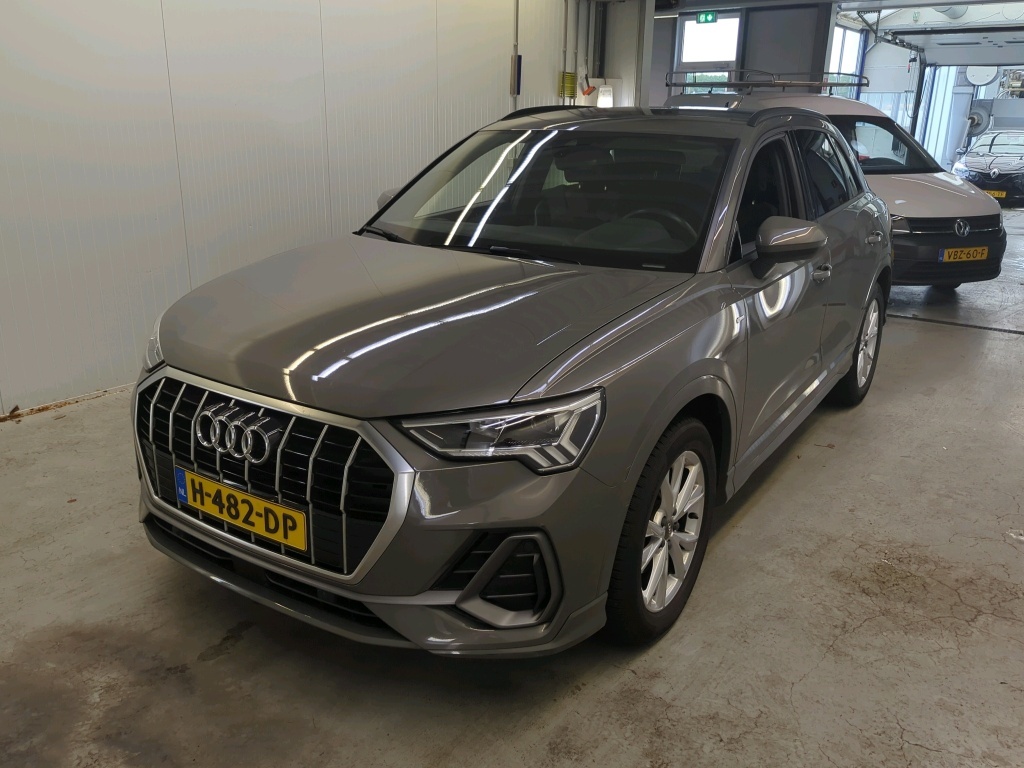 Audi Q3 new 35 TFSI 110kW S Line Exterieur S-tronic, 2020