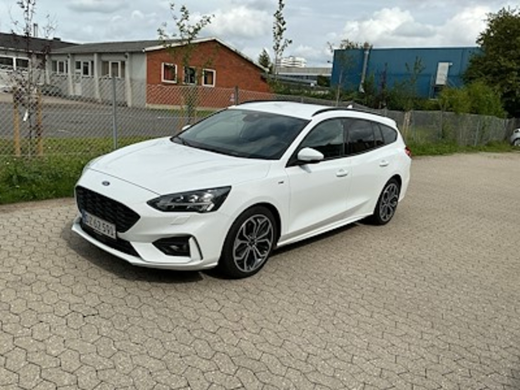 Ford Focus 2.0 EcoBlue ST-Line Business 150 A8 SW UA!