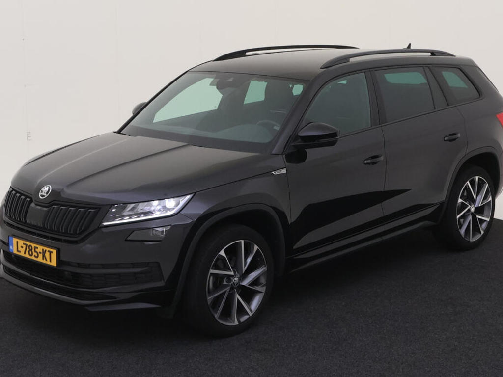 Skoda Kodiaq 1.5 TSI 150PK DSG SPORTLINE BUSINESS COMFORT FUNCTIE NAVI TREKHA, 2021