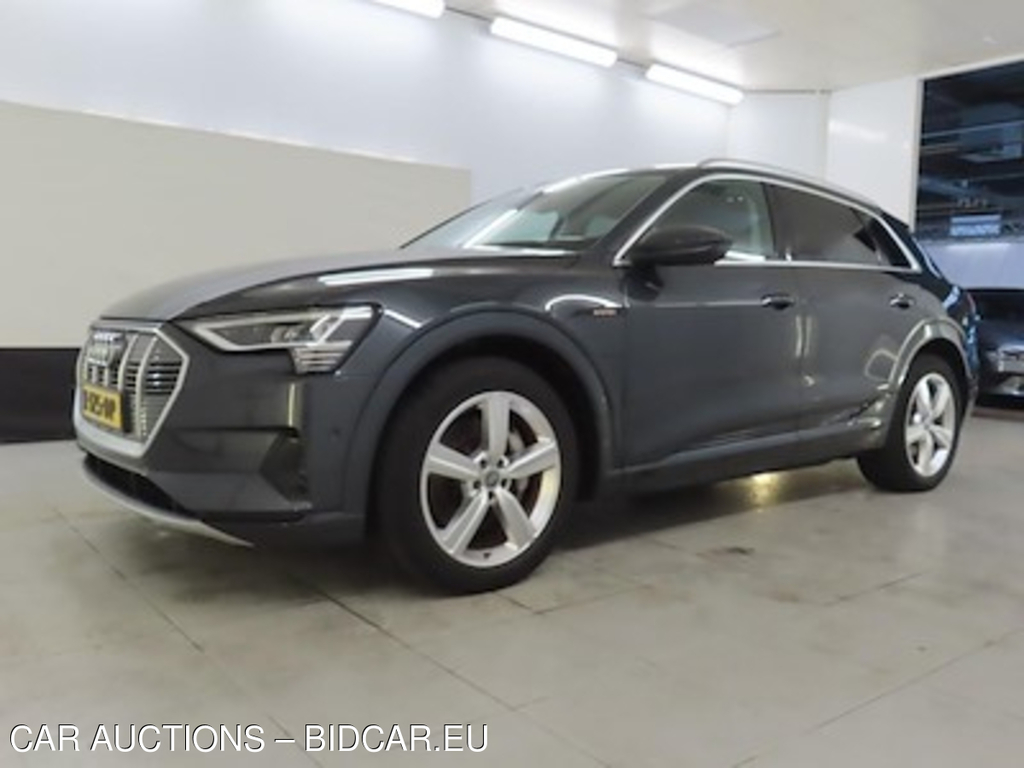 Audi E-tron 55 quattro Business edition 5d