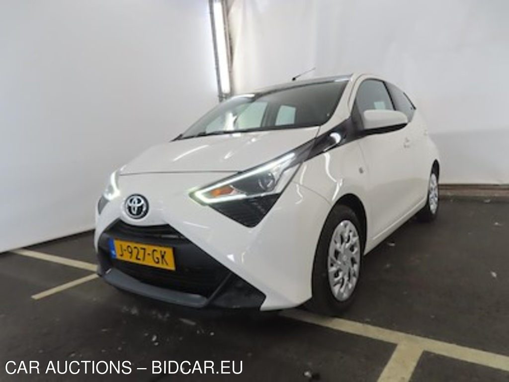 Toyota Aygo 1.0 VVT-i x-play 5d