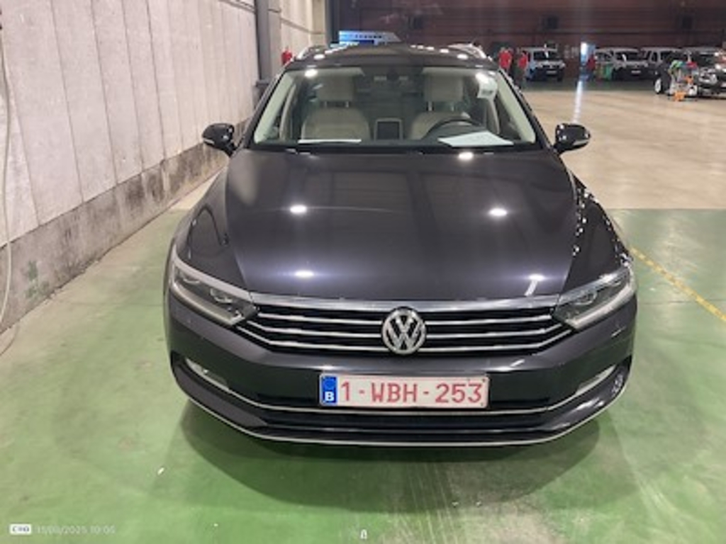 Volkswagen Passat variant diesel - 2015 1.6 TDi Highline Business DSG (EU6.2)