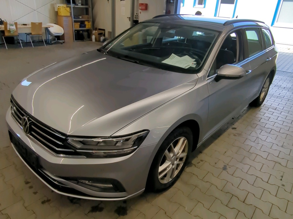 Volkswagen Passat VARIANT 2.0 TDI SCR DSG Business, 2021
