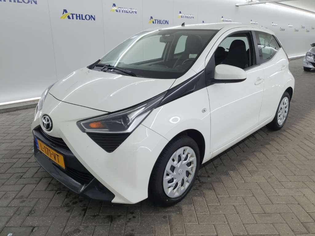 Toyota Aygo 1.0 VVT-I X-PLAY 5D 53KW, 2021