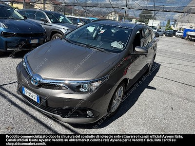 Toyota auris touring sports hybrid business -