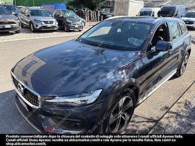 Volvo v60 cross count B4 D -