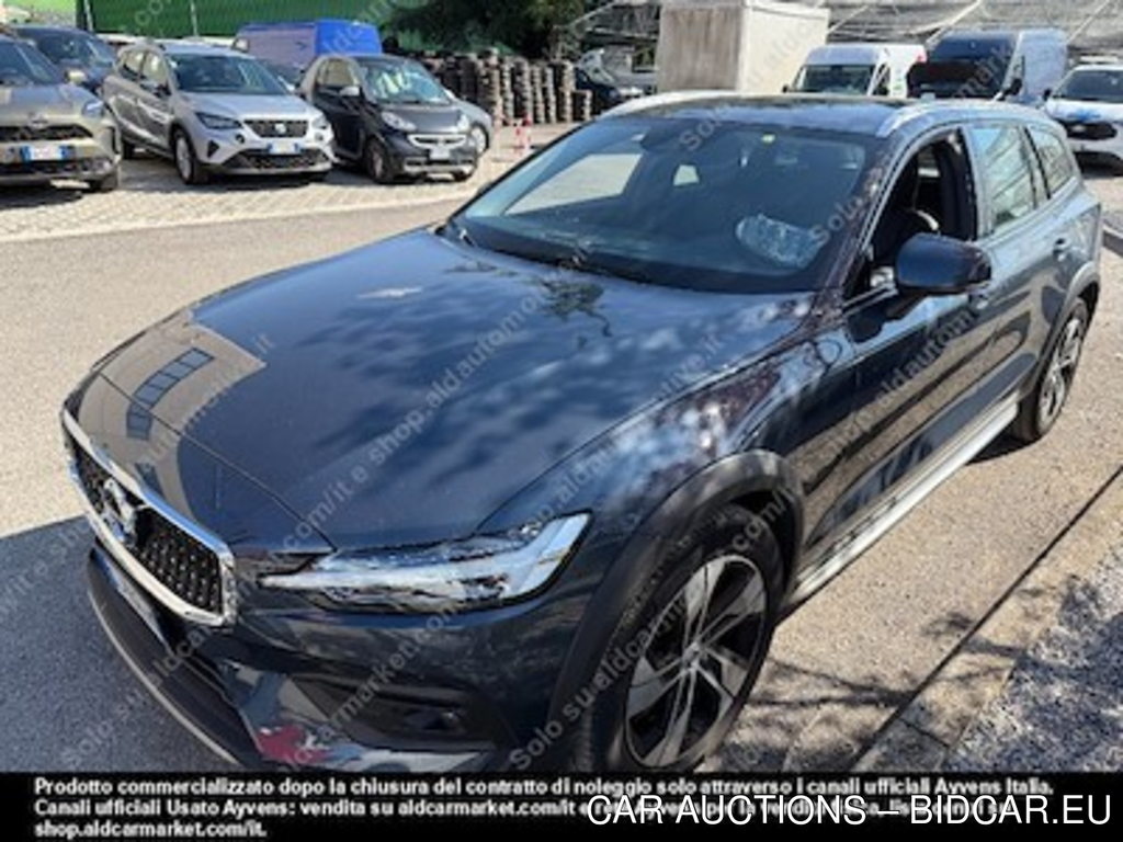 Volvo v60 cross count B4 D -