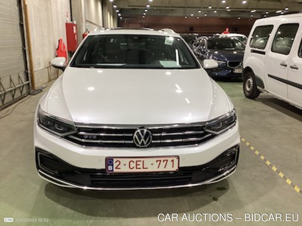 Volkswagen Passat variant 1.4 TSI MSQ VARIANT GTE BUSINESS