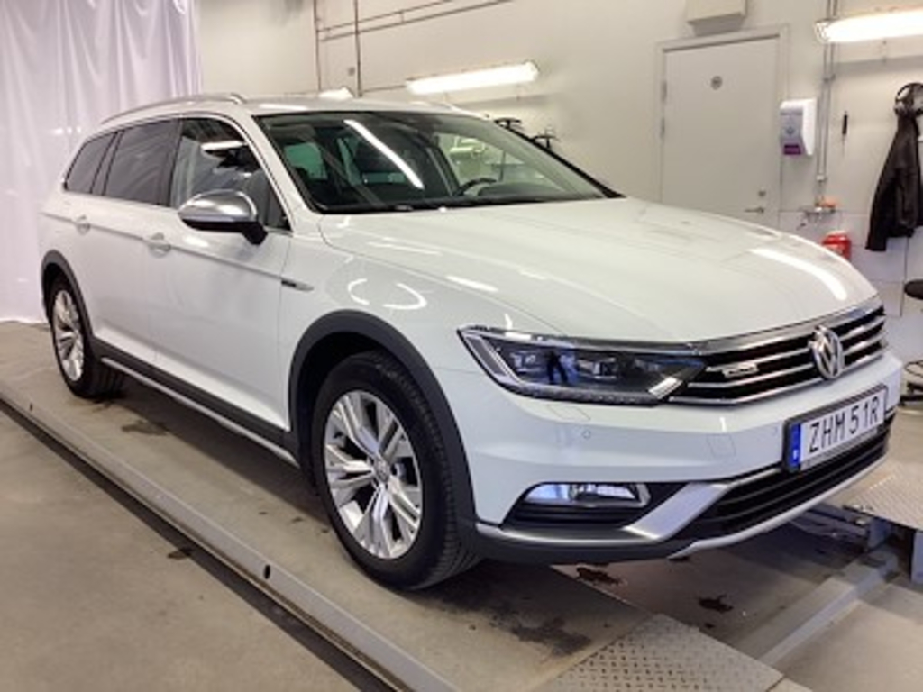 Volkswagen Passat Alltrack TDI 190 4M GT Executive Drag Varmare Safe Tech