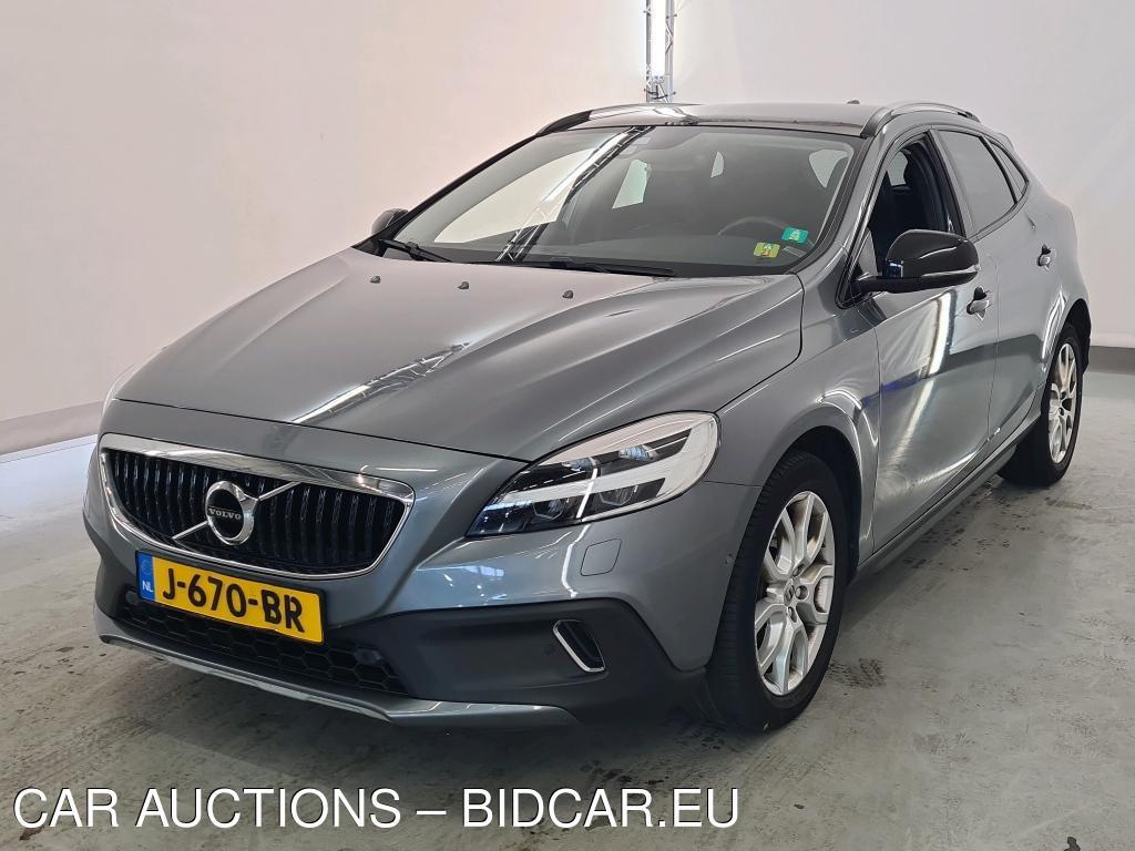 Volvo V40 cross country 1.5 T3 EDITION, 2020