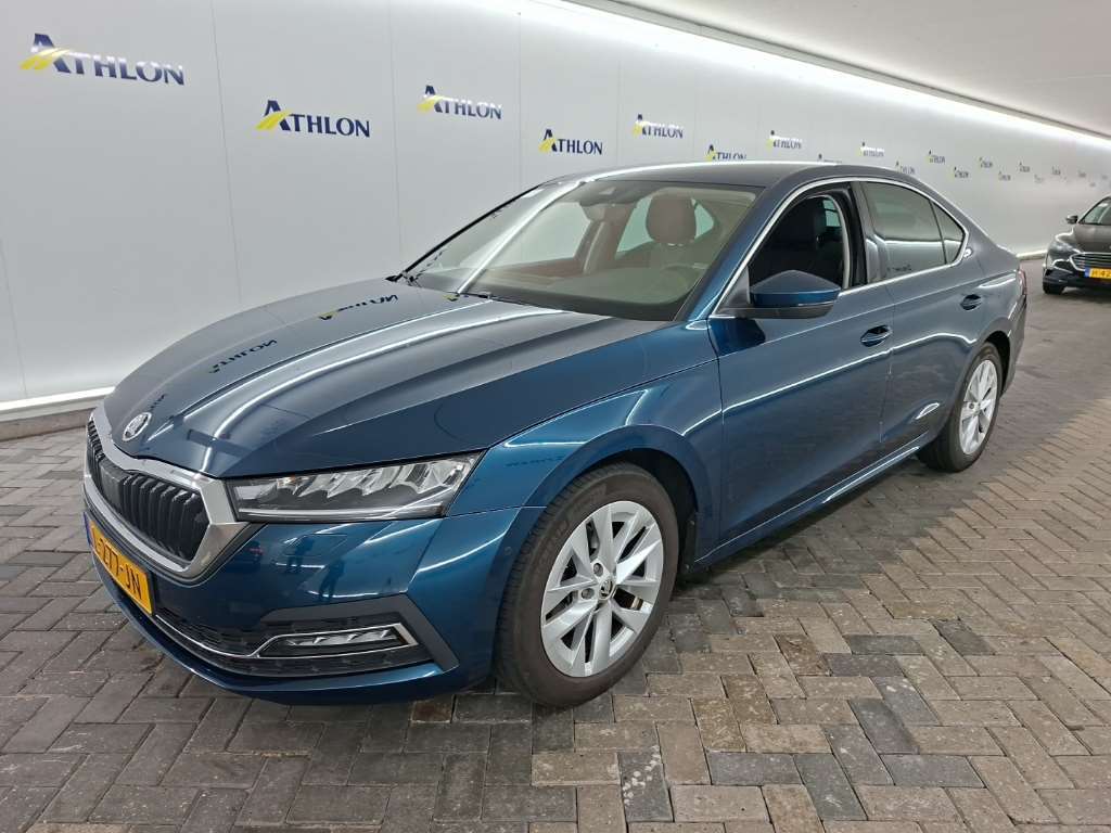 Skoda Octavia 1.0 TSI E-TEC MHEV DSG BUSINESS EDIT PL 5D 81KW, 2021
